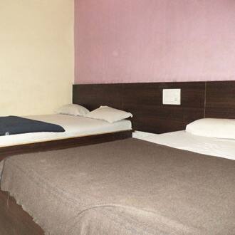 Hotel Surgeet Palace, Shirdi 2
